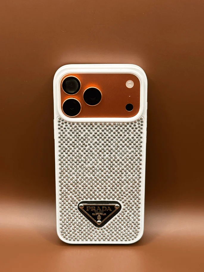 Elite Diamond Luxury 💎(Temsili 17 Pro Max ile çekilmiştir, Ürünün uyumlu olduğu cihazlar altta seçenek olarak çıkmaktadır.) - Ürün görseli