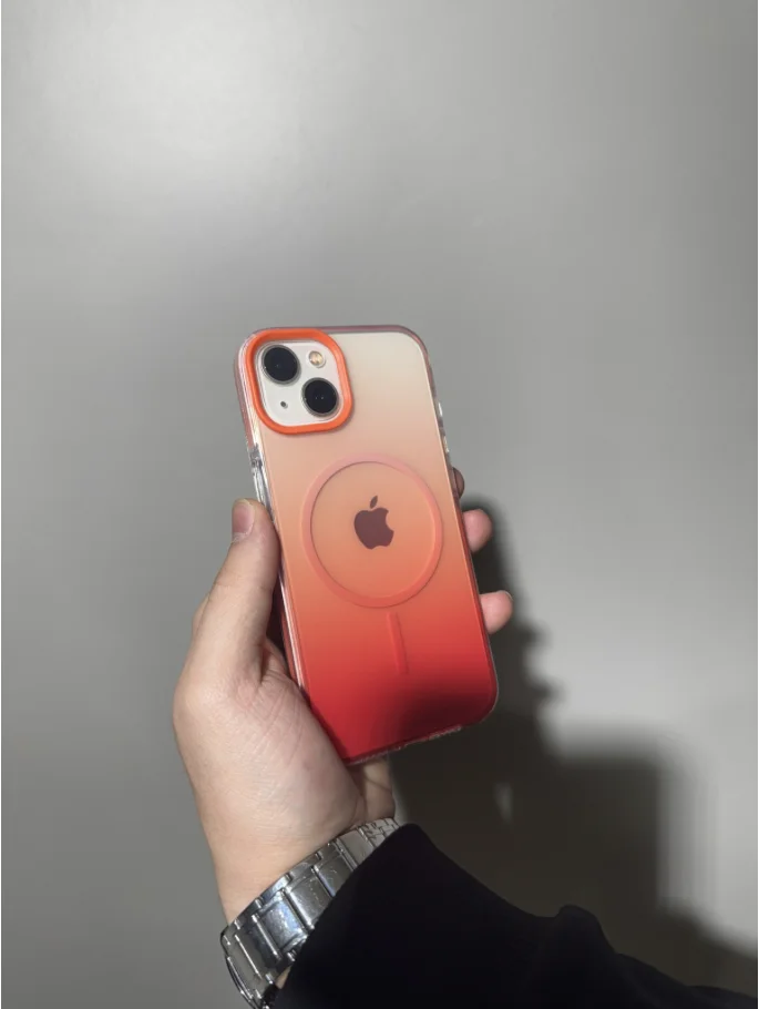 Rainbow - Turuncu (Temsili İphone 13/14  ile çekilmiştir, Ürünün uyumlu olduğu cihazlar altta seçenek olarak çıkmaktadır.) - Ürün görseli